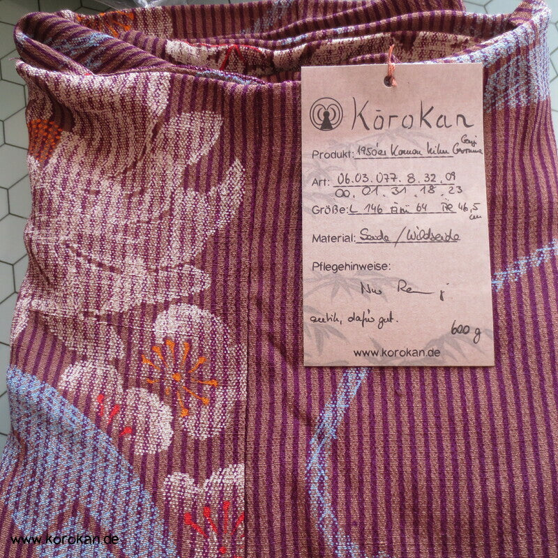 Genji Räder und Chrysanthemen antiker Komon Kimono, leichter Crepe