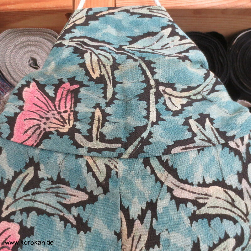 Seidencrepe indische Blume japansicher Komon Kimono