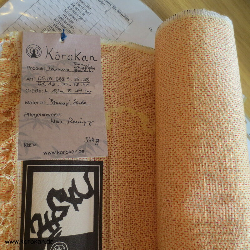 Schneeflocken,Farbverlauf Kasuri Tsumugi Kimono Seide