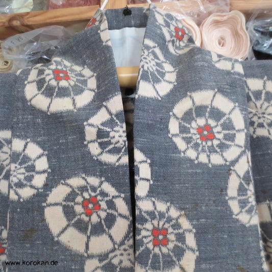 Bangasa Papierschirme Hitoe Woll Kasuri Kimono