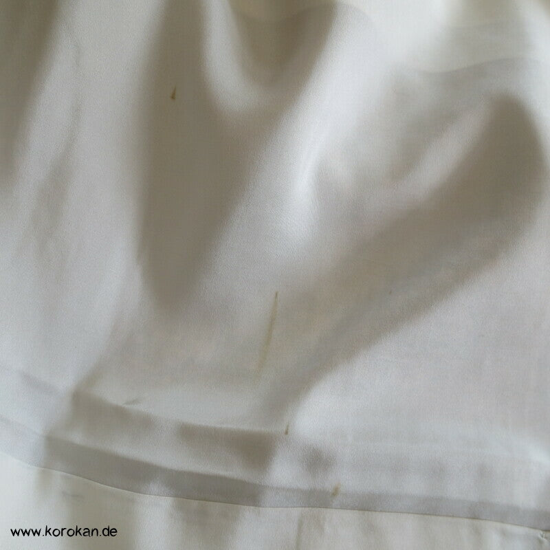 Mille Fleur auf grün Tsumugi Seiden Japan Kimono