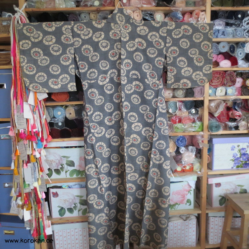 Bangasa Papierschirme Hitoe Woll Kasuri Kimono