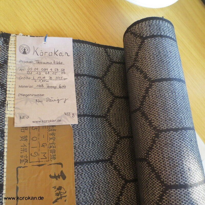 Kikko Kasuri Tsumugi Kimono Japan Seide