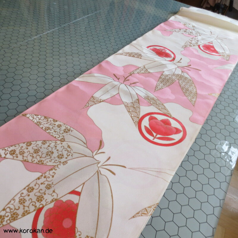 rosa Wolken, goldener Bambus Kimono Seide