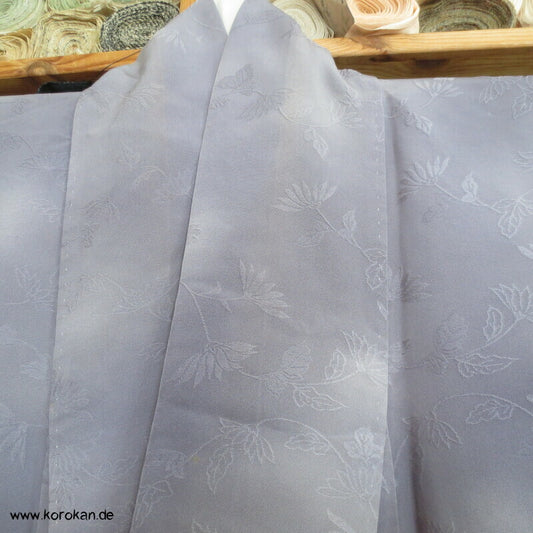 wolkiger Chrysanthemen Webmuster japanischer Iromuji Kimono