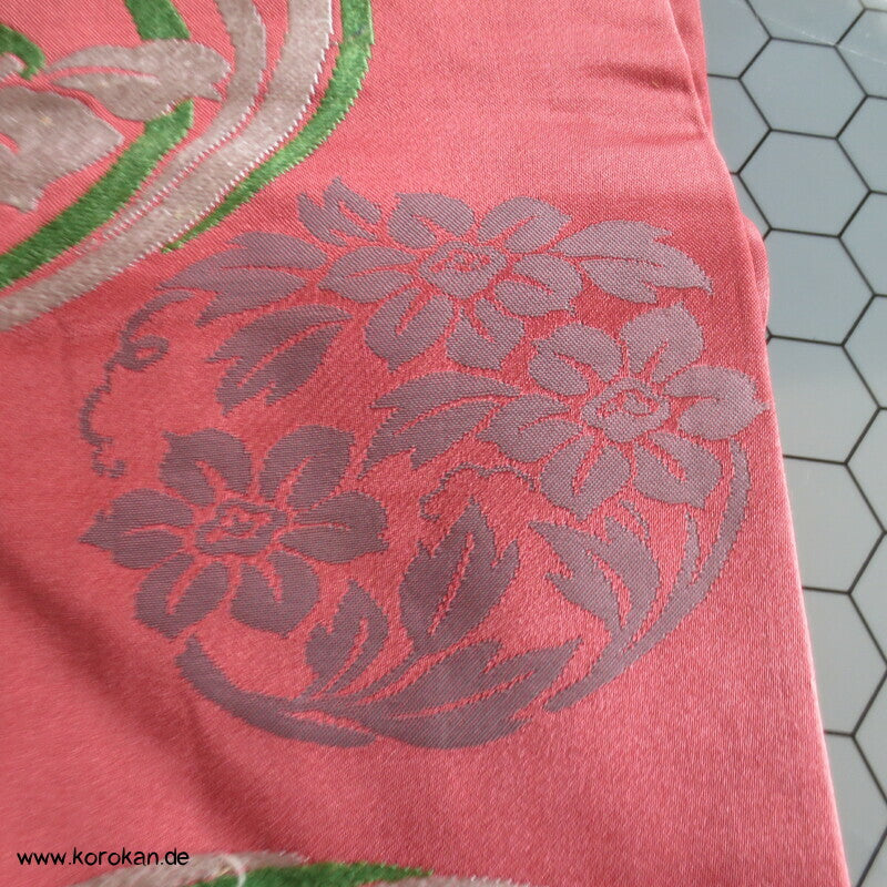 Rondelle mit Blumen, Iris, Kamelie, Bambus Nagoya Obi