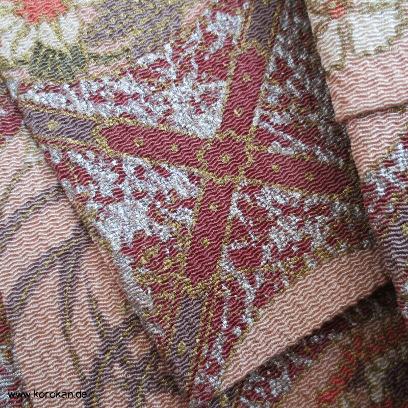 festlicher diagonales Gittermuster Komon Kimono