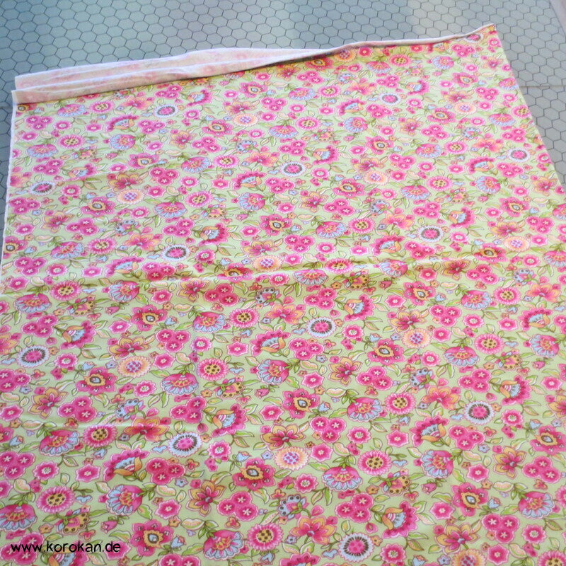 Baumwolljersey indische Blumen auf hellgrün