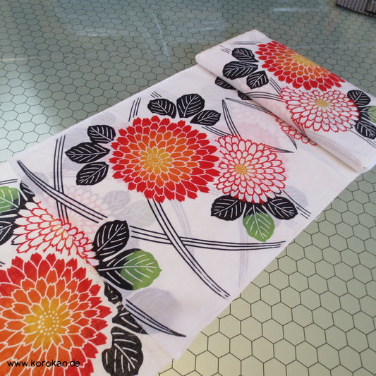 Mangiku Kugelchrysanthemen groß bunt Yukata Kimono Baumwolle