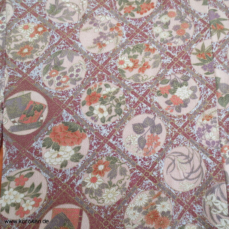 festlicher diagonales Gittermuster Komon Kimono