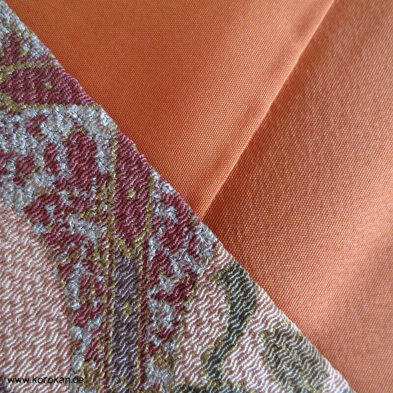 festlicher diagonales Gittermuster Komon Kimono