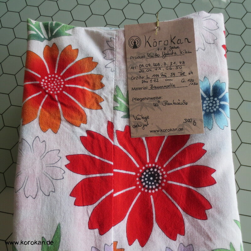 Yukata Kimono für Mädchen, bunte Blumen auf weiß