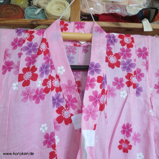Yukata Kimono für Mädchen, Sakura Blüten auf rosa