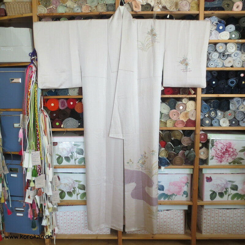 Blüten am Fluss - blassmauve Tsukesage Sogo Kimono