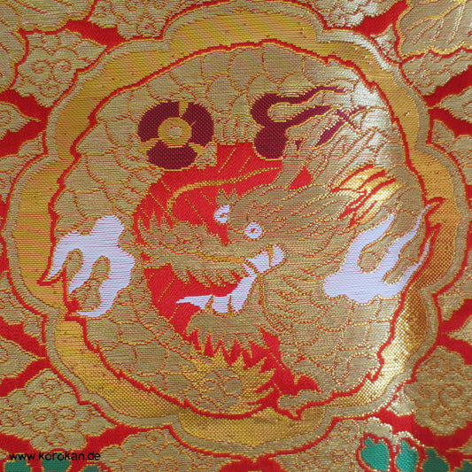 Drachen Siegel gold auf rot Seidenbrokat