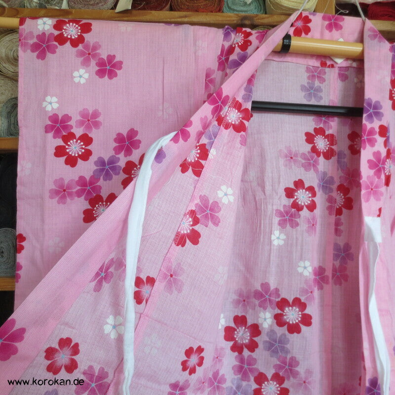 Yukata Kimono für Mädchen, Sakura Blüten auf rosa