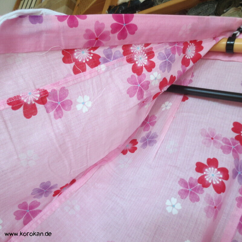 Yukata Kimono für Mädchen, Sakura Blüten auf rosa