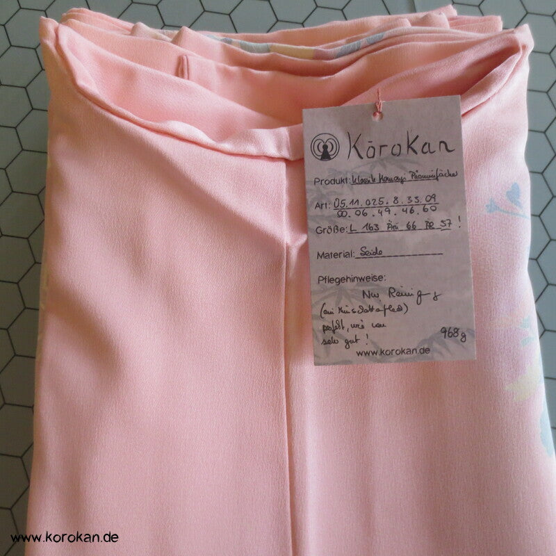 Pfingstrosen auf Fächern in rosa Seide Homongi Kimono