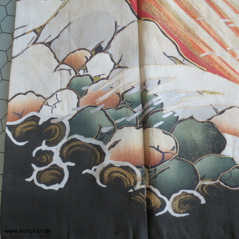 antiker japanischer Seidencrepe Uferwellen und Steine Tomesode Kimono