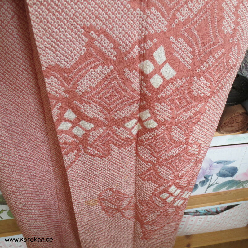 Full Shibori Shippo Motive Tsukesage Kimono
