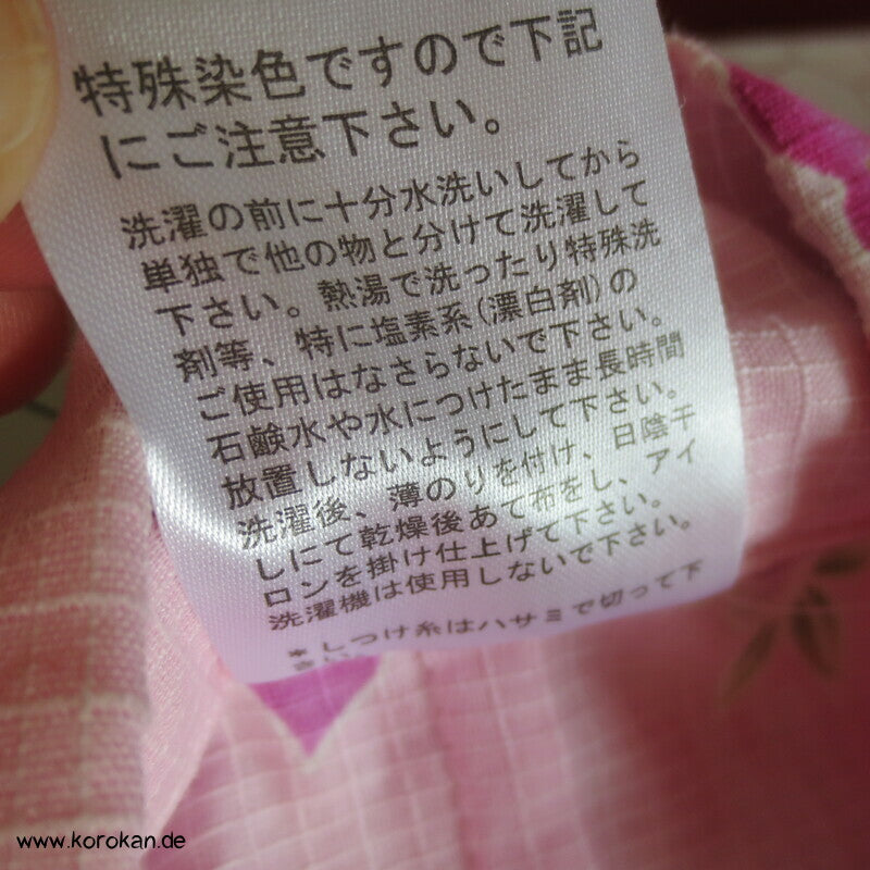 Yukata Kimono für Mädchen, Sakura Blüten auf rosa mit Glitzer
