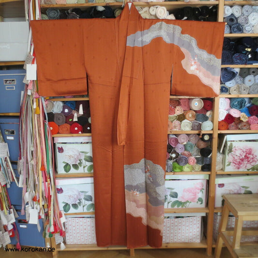 grauer Fluss mit Shibori und Stickerei Homongi Seiden Kimono