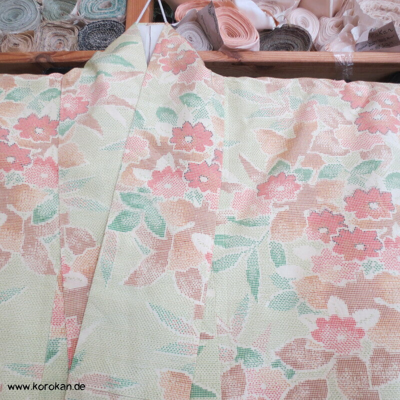 Blüten und Blätter Kasuri Tsumugi Kimono