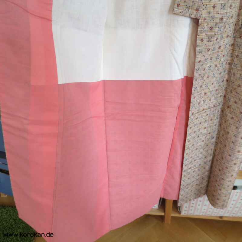buntes Kleinkaro Kasuri Tsumugi Seiden Kimono, Japan