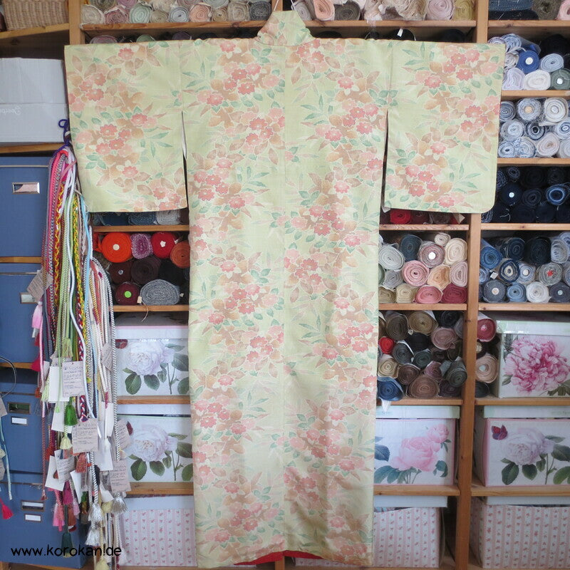 Blüten und Blätter Kasuri Tsumugi Kimono