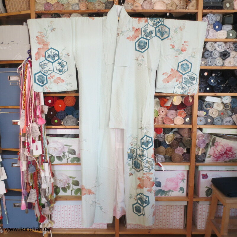 Kikko mit unterschiedlichen Motiven Homongi Kimono
