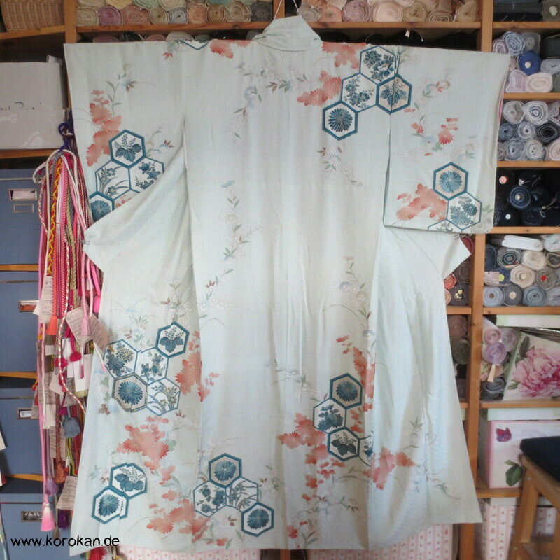Kikko mit unterschiedlichen Motiven Homongi Kimono