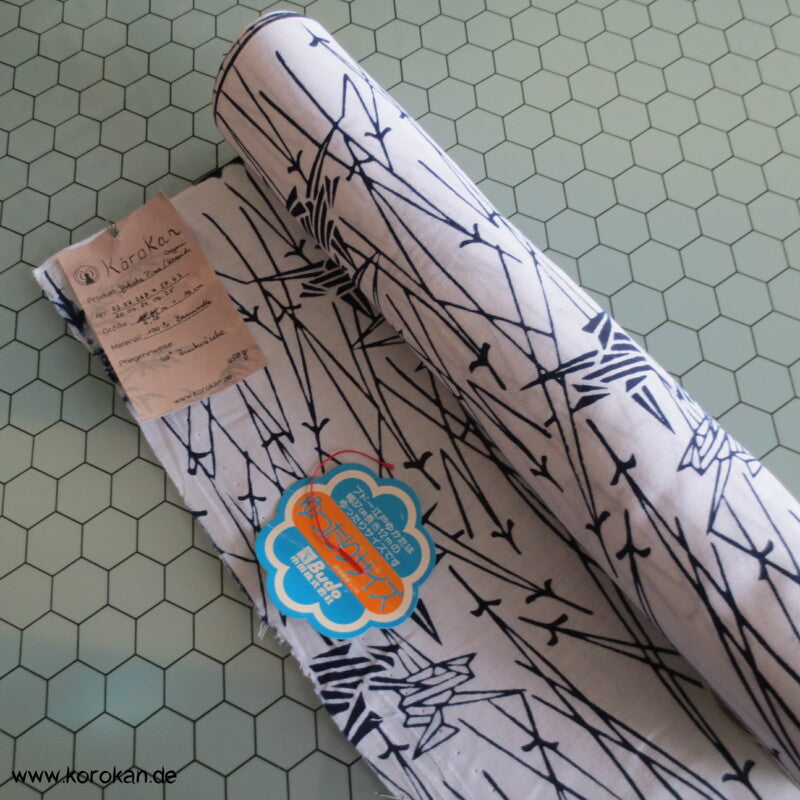 Piniennadeln und Origami Kraniche Yukata Baumwoll Stoffrest