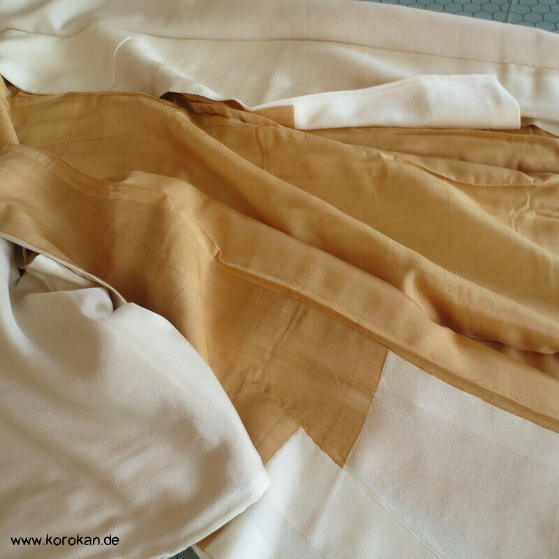 Nakagi Zwischenlagen Kimono, uni natur Seidencrepe