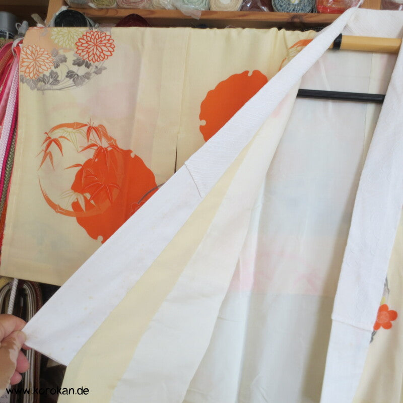 Kusudama Blumenkugel Juban Kimono, teilbestickte Seide