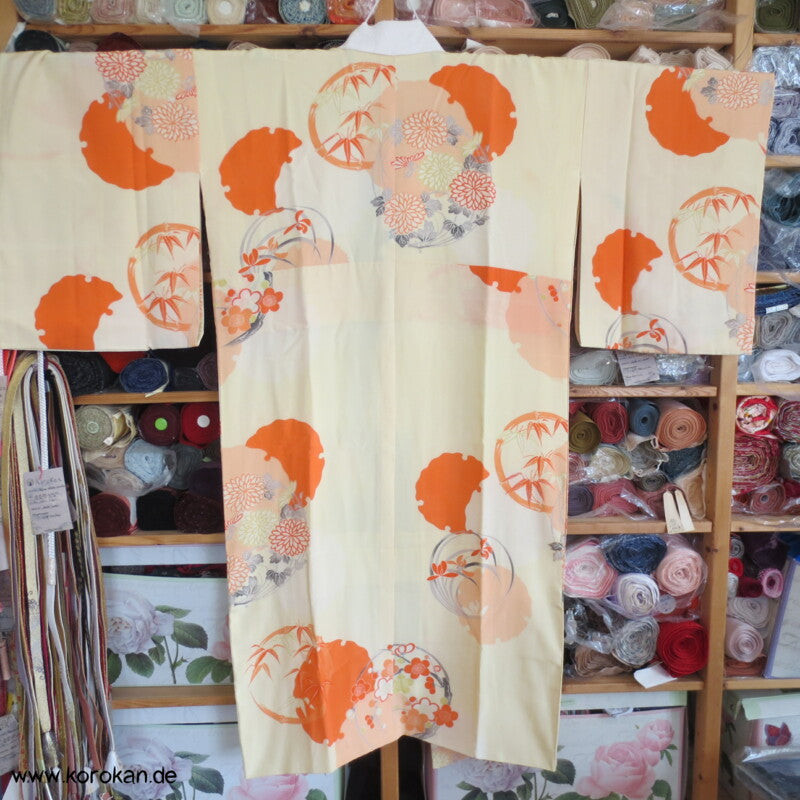Kusudama Blumenkugel Juban Kimono, teilbestickte Seide