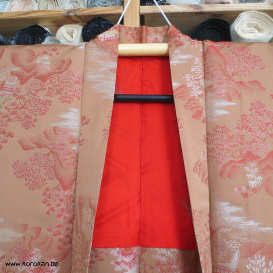 goldene Dächer im Seidenbrokat Haori