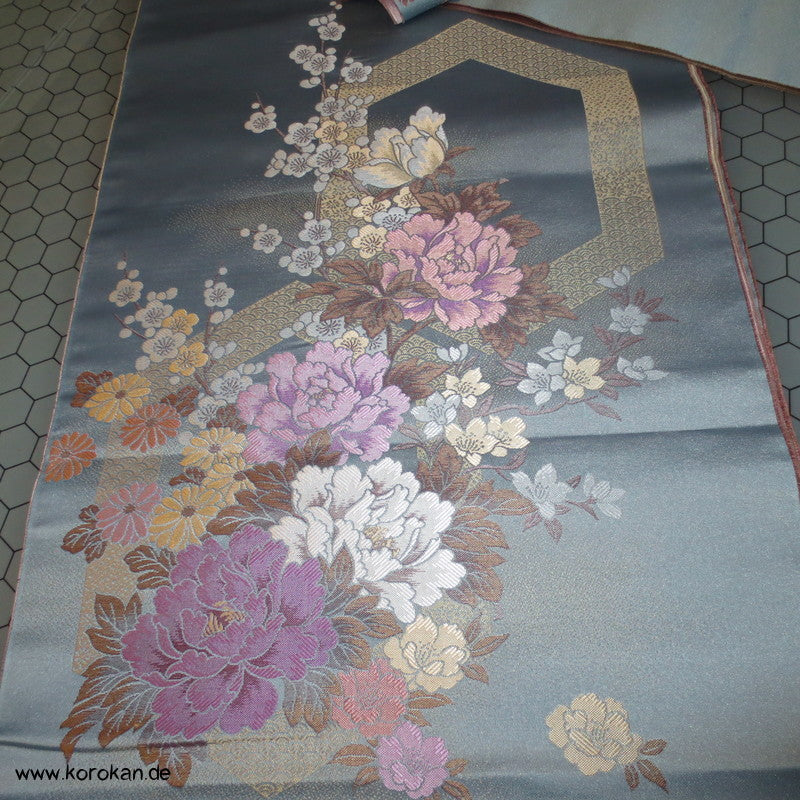 Blüten und Kikko Seidenjacquard - große Muster