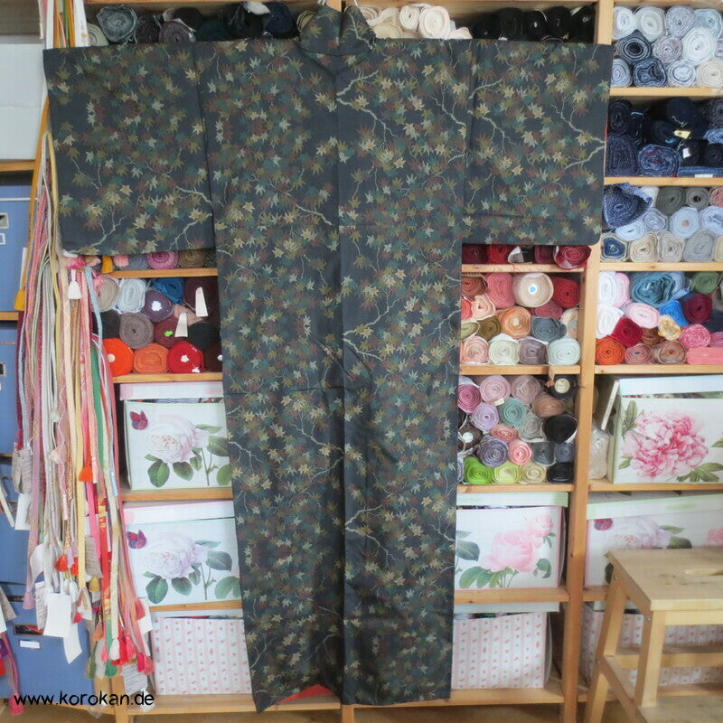 bunte Ahornblätter Kasuri Tsumugi Seiden Kimono