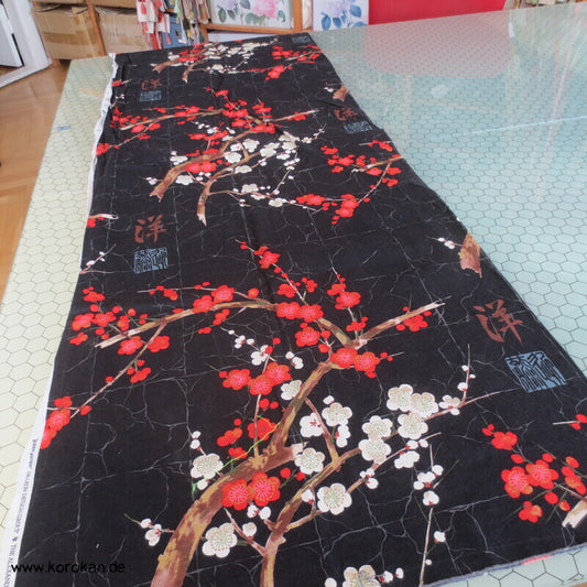 golden garden Baumwollstoff Umezweig auf schwarz mit Kanji