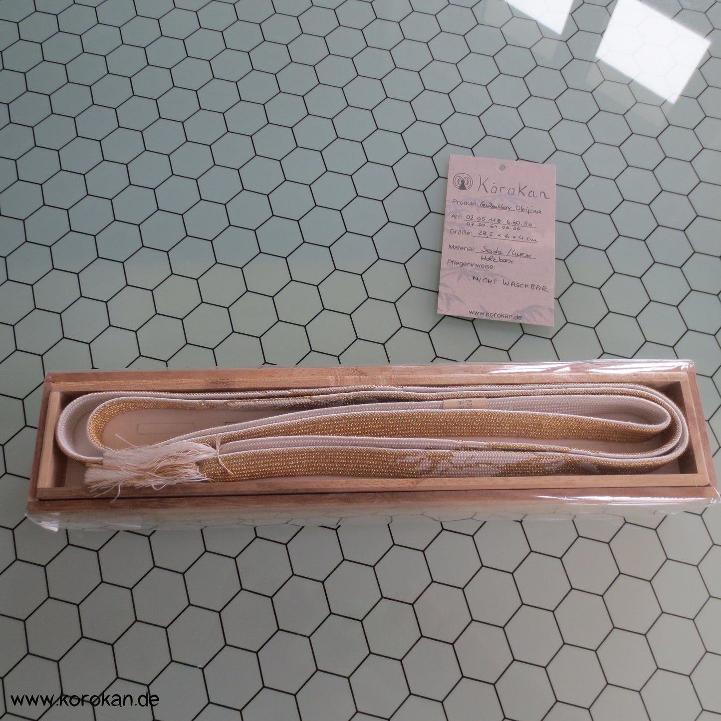 weiß goldener Kranich Braut Obijime in Holz - Geschenkbox