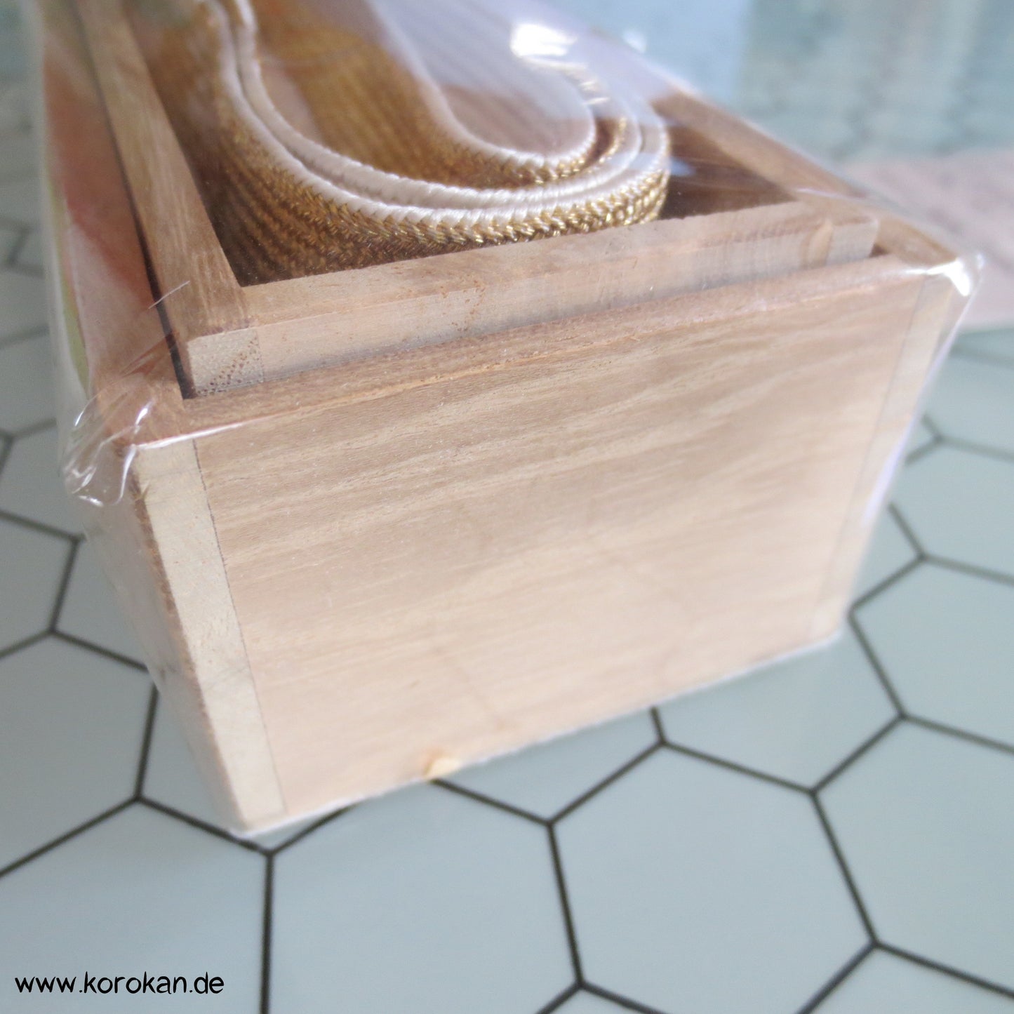 weiß goldener Kranich Braut Obijime in Holz - Geschenkbox