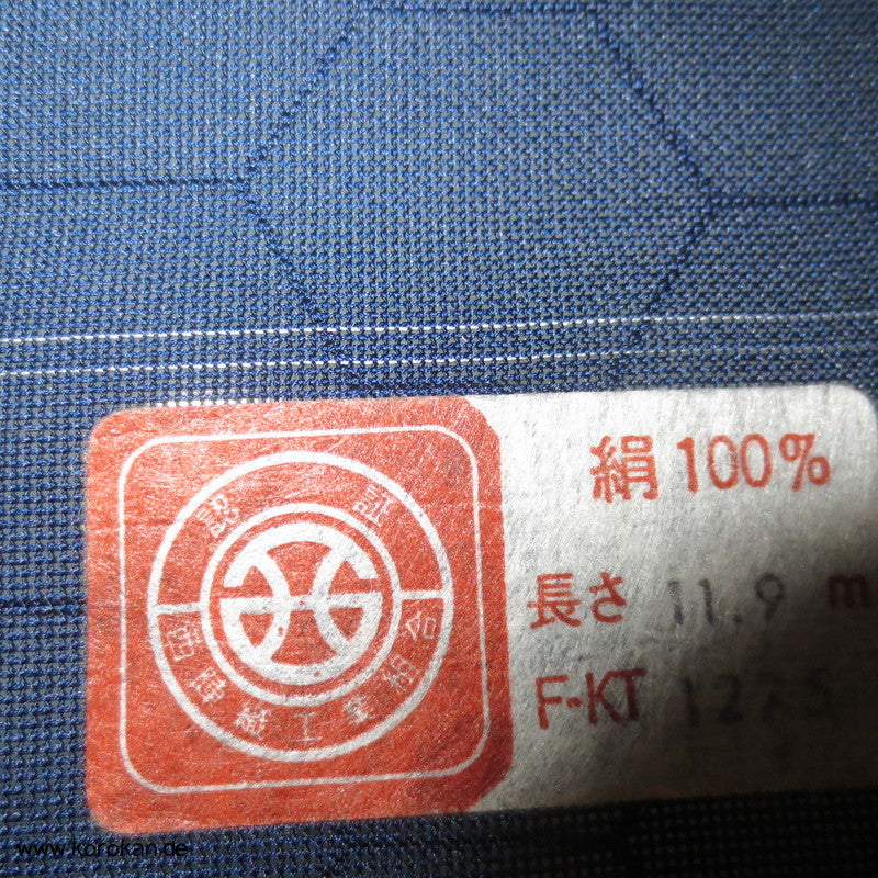 rote Blüten in dunkelblau Sommer Kimono Sha / Rho Seide