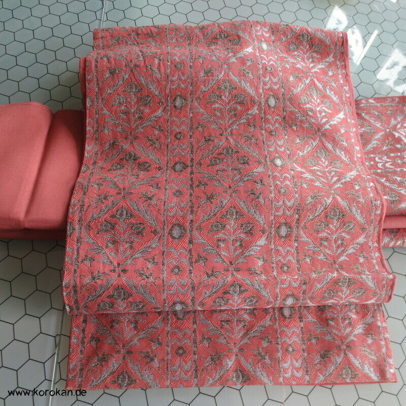 Diesteln auf altrosa Fukuro Obi