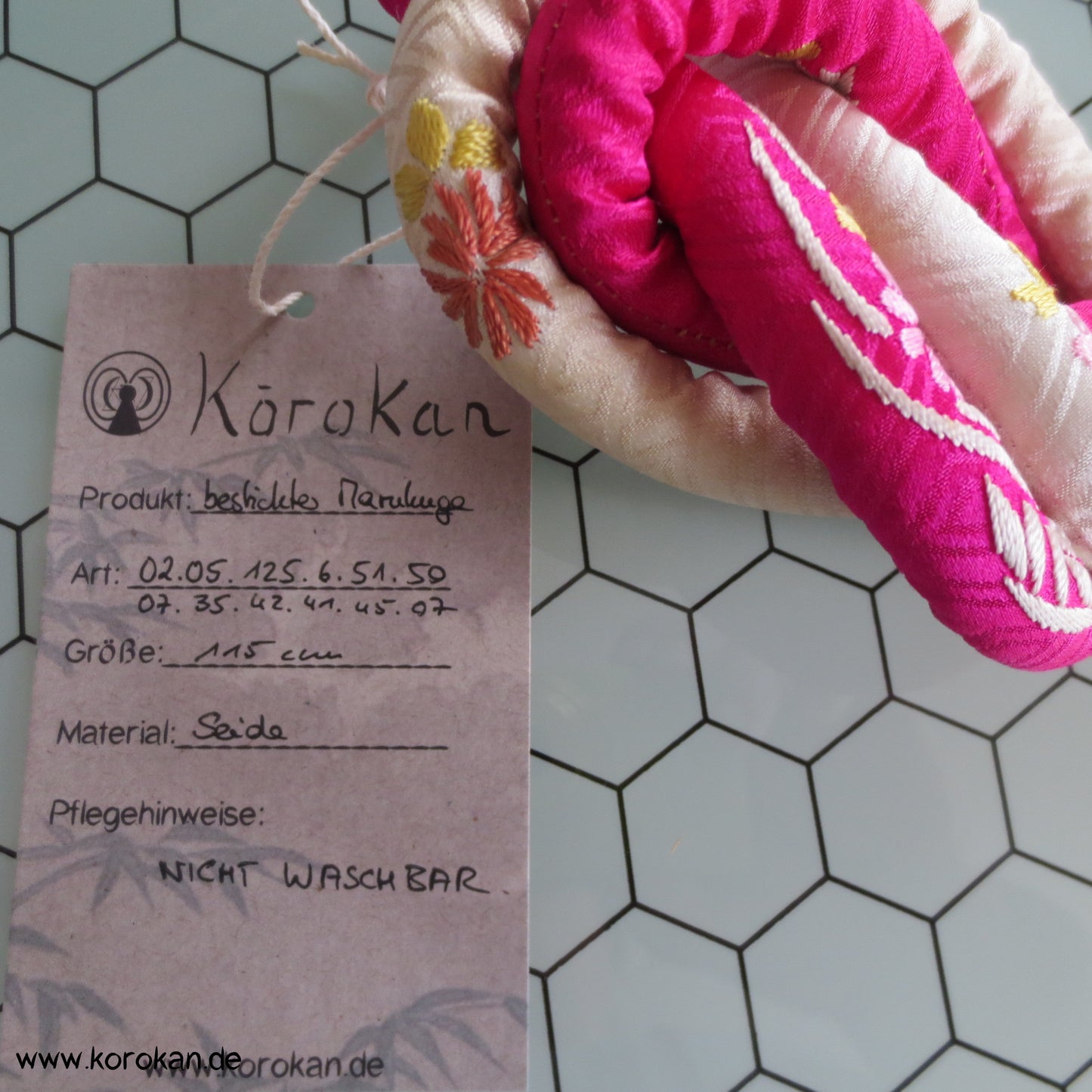 bestickter Marukuge, pinke und naturfarbene Seide, Vintage