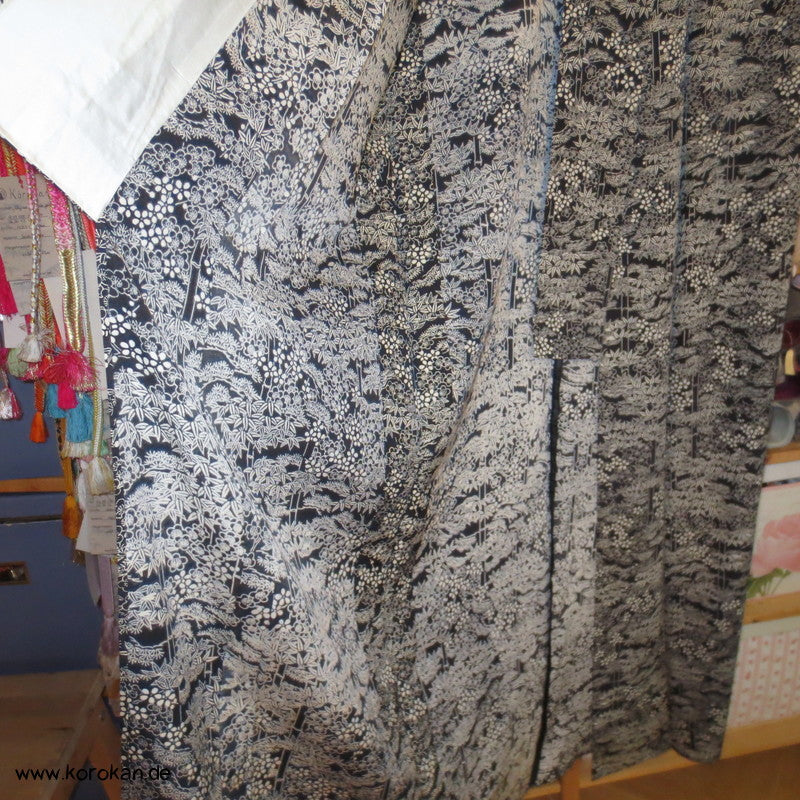 Bambusmuster auf schwarz Seidencrepe Hitoe Komon Kimono