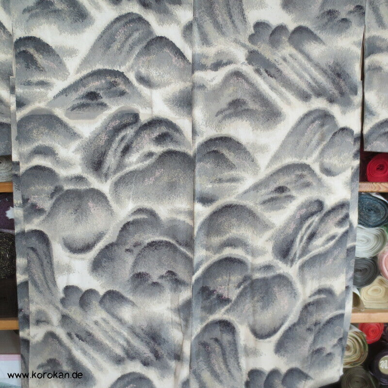 Wolkenwellen Seidencrepe Haori