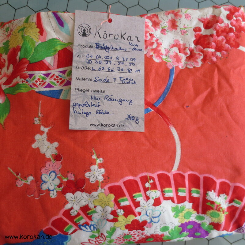 japanischer Säuglings Kimono, dick gepolstert, Taufe