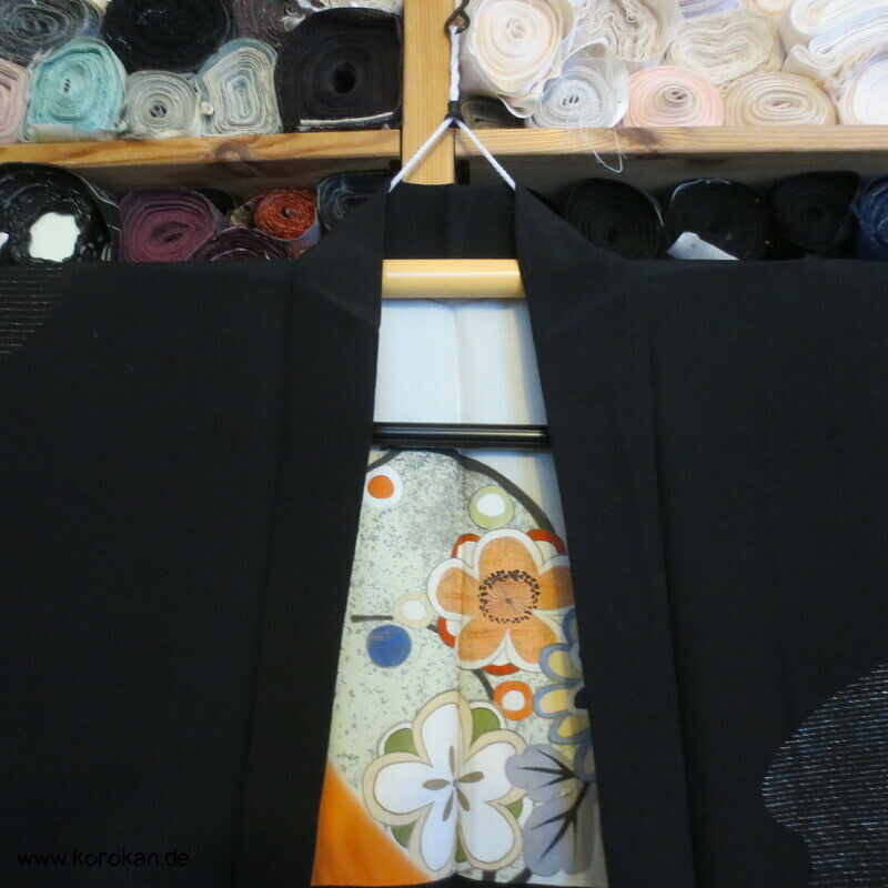 Urushi Blumenkugeln Haori (Abend - ) Seidenbrokat Kimono Jacke, buntes Futter