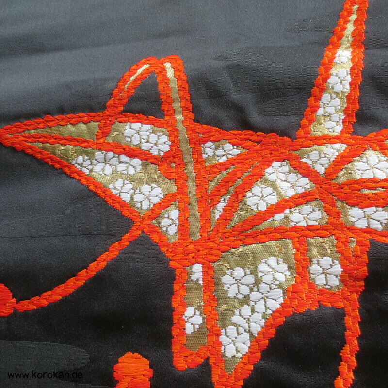 Origami Kraniche auf schwarz Nagoya Obi