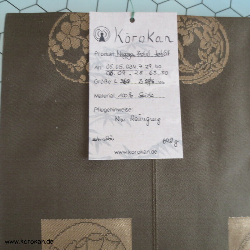 gestickte Blütenrondelle Nagoya Obi, oliv - gold Seidenbrokat Kimonogürtel